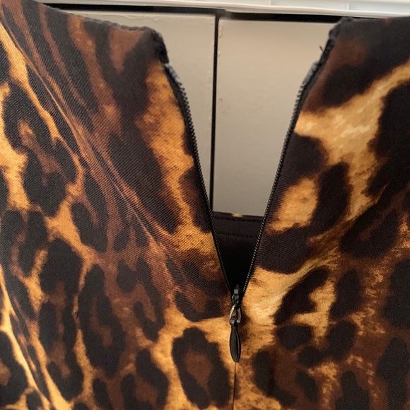 Animal print dress, never worn, size 16 - Picture 3 of 3